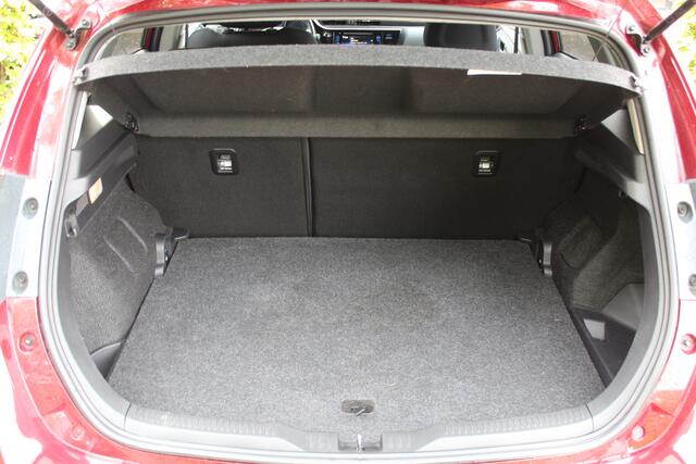 Toyota AURIS 1.8 Hybrid Dynamic | Rijklaar | DAB+ | Cruise | Bluetooth | Camera | Stoelverwarming | Clima |
