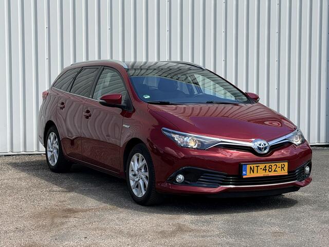 Toyota AURIS Touring Sports 1.8 Hybrid Business Pro | LED | Keyless | Climate Control | Cruise Control | Lichtmetalen velgen 16" | Apple Carplay/Android Auto
