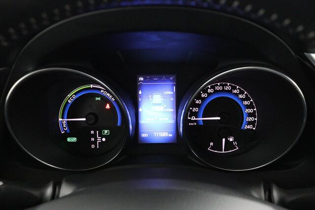 Toyota AURIS 1.8 Hybrid Dynamic | Trekhaak | Achteruitrij Camera |