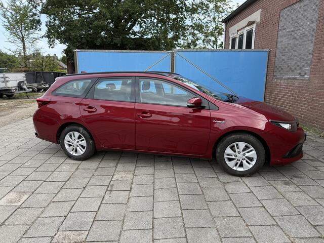 Toyota AURIS 1.8 Hybrid Active Keyless starten, navigatisysteem