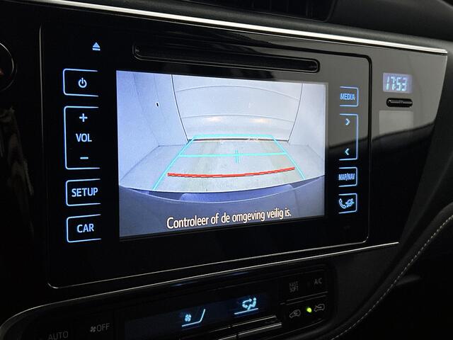 Toyota AURIS 1.8 Hybrid Dynamic | Parkeersensoren voor+achter | Stoelverwarming | Spiegels elektrisch inklapbaar | Cruise control | Achteruitrijcamera |