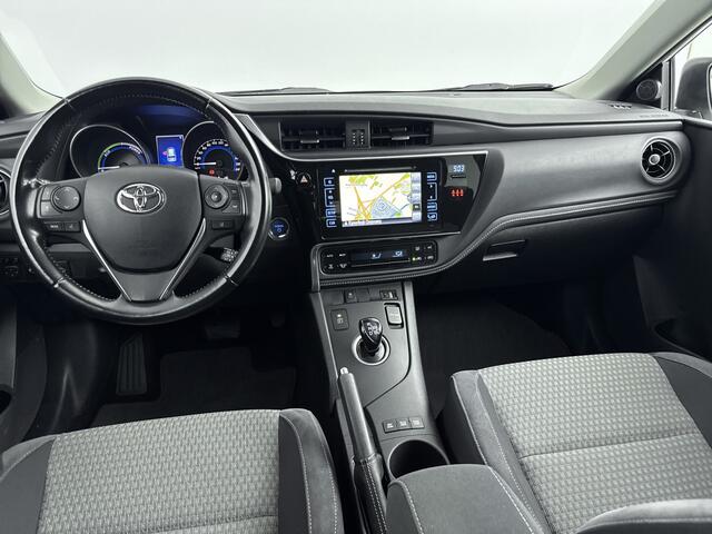 Toyota AURIS Touring Sports 1.8 Hybrid Black Edition | Navigatie | Climate control | Trekhaak | Achteruitrijcamera | Spiegels elektrisch verstel/inklapbaar |