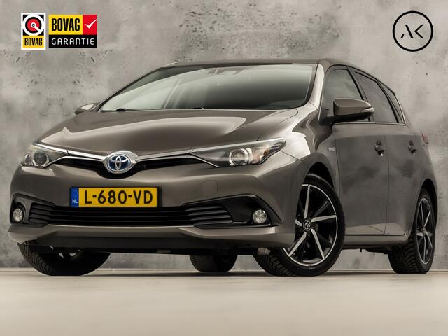 Toyota AURIS 1.8 Hybrid Dynamic Automaat (NAVIGATIE, CAMERA, GETINT GLAS, SPORTSTOELEN, KEYLESS, TREKHAAK, CRUISE, NIEUWSTAAT)