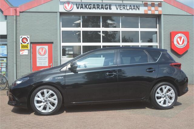 Toyota AURIS Touring Sports 1.8 Hybrid Dynamic Go