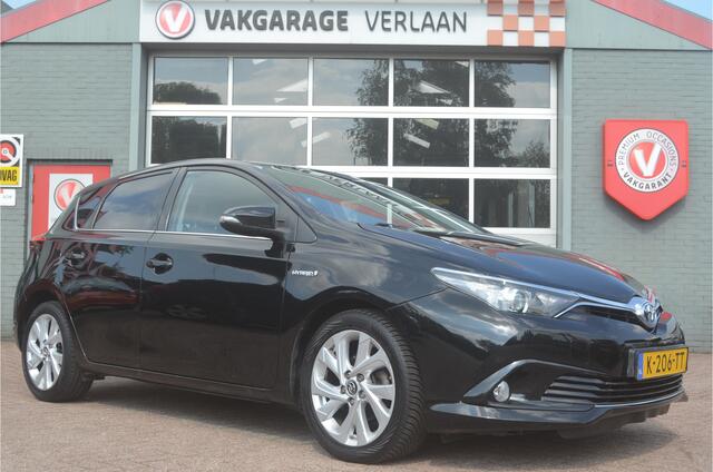 Toyota AURIS Touring Sports 1.8 Hybrid Dynamic Go
