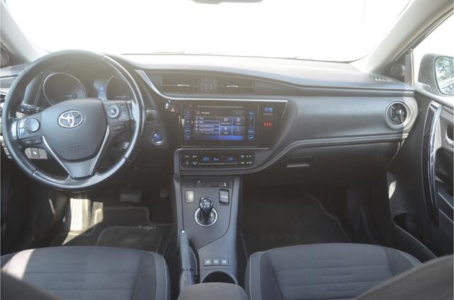Toyota AURIS Touring Sports 1.8 Hybrid Dynamic Go