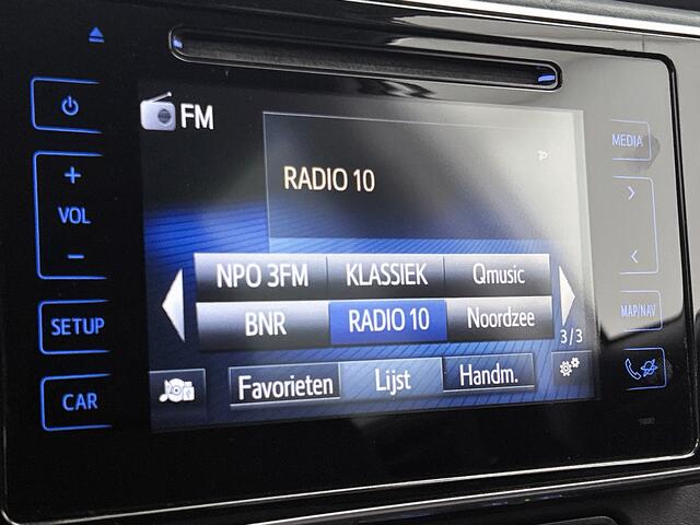 Toyota AURIS 1.8 Hybrid Executive Limited | Dealeronderhouden | Navigatie | Trekhaak | Stoelverwarming | Parkeersensoren voor | Climate Control | Achteruitrijcamera |