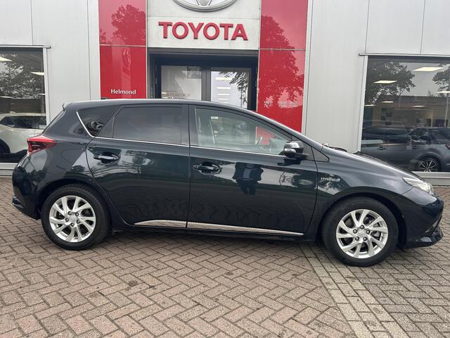 Toyota AURIS 1.8 Hybrid Dynamic | Delaer onderhouden | Smart Entry | Deep titanium kleur