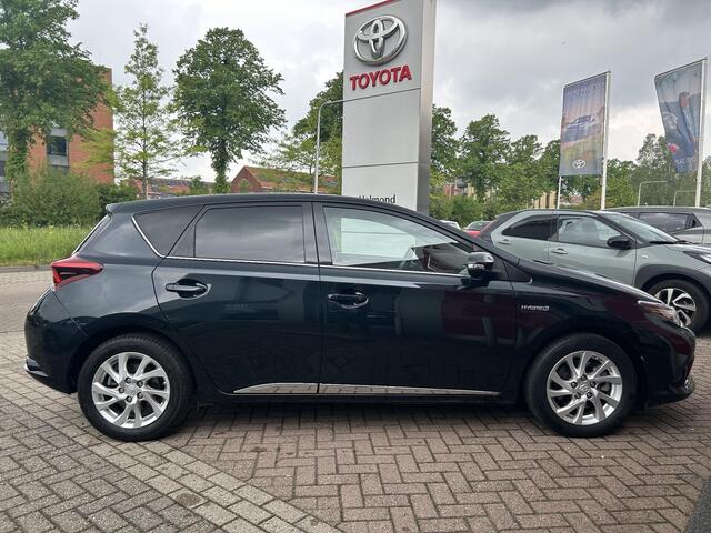 Toyota AURIS 1.8 Hybrid Dynamic | Delaer onderhouden | Smart Entry | Deep titanium kleur