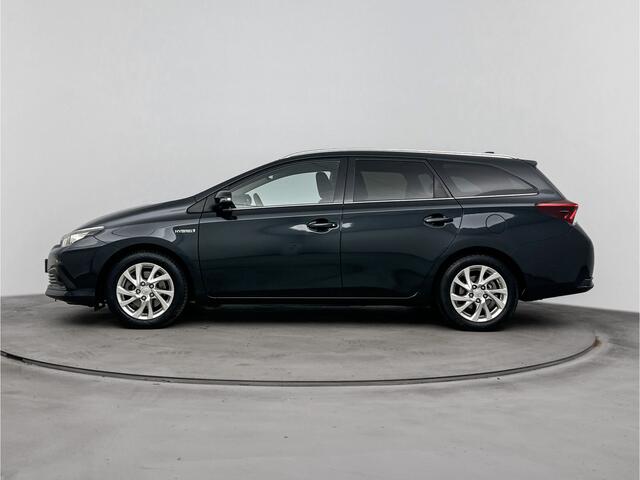 Toyota AURIS Touring Sports 1.8 Hybrid Dynamic Go | Trekhaak | Parkeercamera |