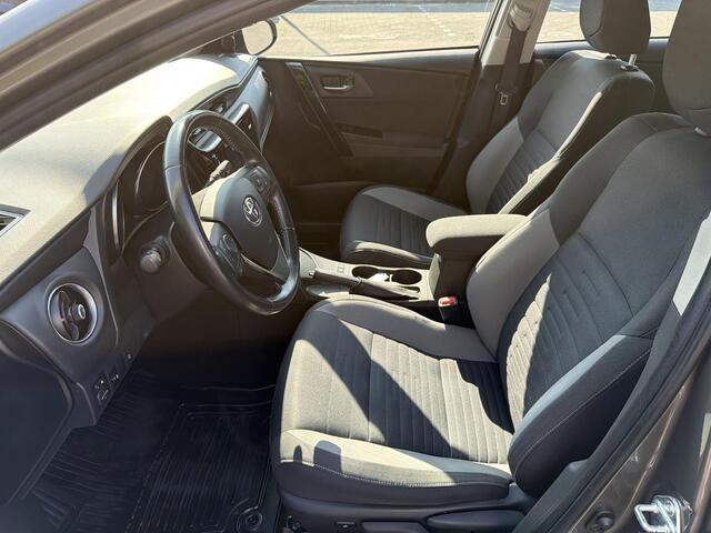 Toyota AURIS 1.8 Hybrid Executive | Navigatie | Camera | Stoelverwarming