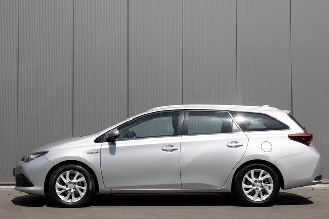 Toyota AURIS 1.8 Hybrid Dynamic | CAMERA | TREKHAAK |