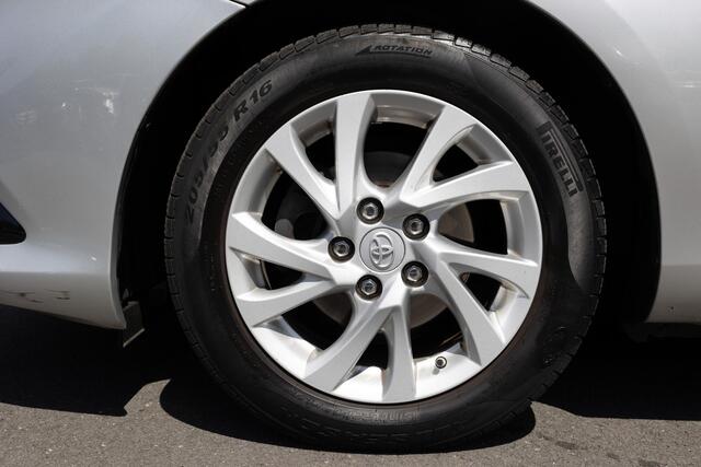 Toyota AURIS 1.8 Hybrid Dynamic | CAMERA | TREKHAAK |