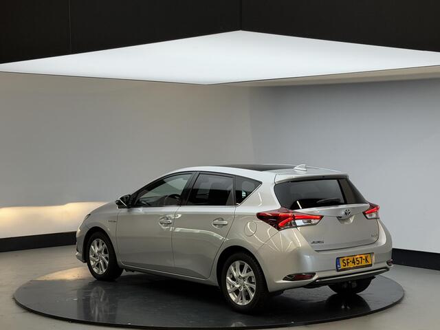 Toyota AURIS 1.8 Hybrid Dynamic | Cam achter | Lm op All weather | Dealer onderhouden | NL auto