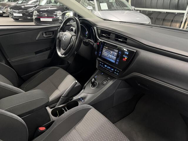 Toyota AURIS 1.8 Hybrid Dynamic | Cam achter | Lm op All weather | Dealer onderhouden | NL auto