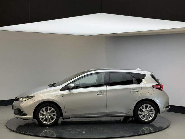 Toyota AURIS 1.8 Hybrid Dynamic | Cam achter | Lm op All weather | Dealer onderhouden | NL auto