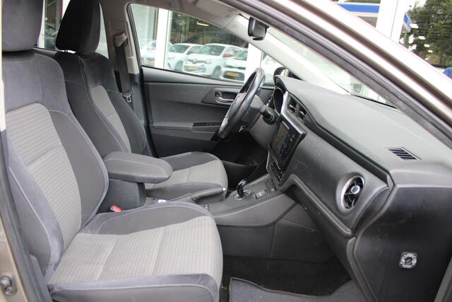 Toyota AURIS 1.8 Hybrid Dynamic