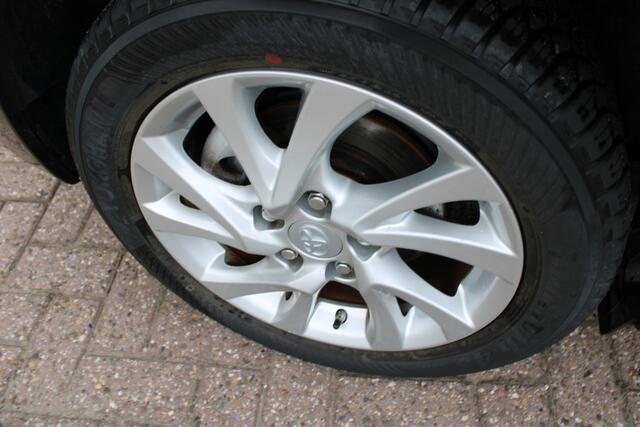Toyota AURIS 1.8 Hybrid Dynamic
