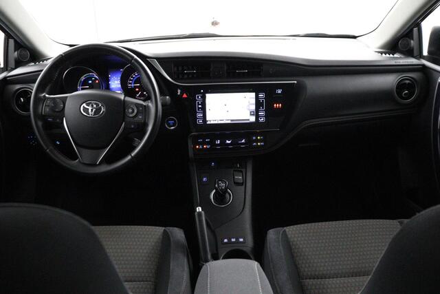 Toyota AURIS 1.8 Hybrid Business Plus | Navigatie | Trekhaak |