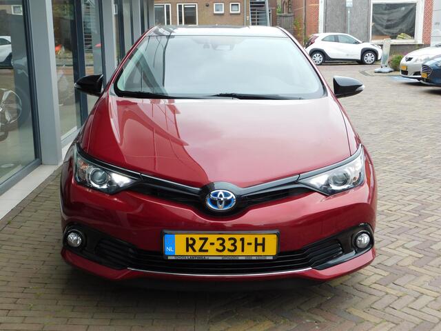 Toyota AURIS 1.8 Hybrid Black Edition