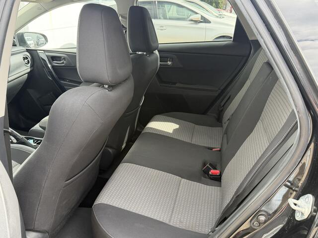 Toyota AURIS Touring Sports 1.2T Energy Plus NL Auto Trekhaak Navi Clima Cruise 1200KG Treklast Keyless
