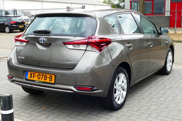Toyota AURIS 1.8 Hybrid Energy. Navi, Camera, Clima, Cruise, StoelVerw, 16"LMV