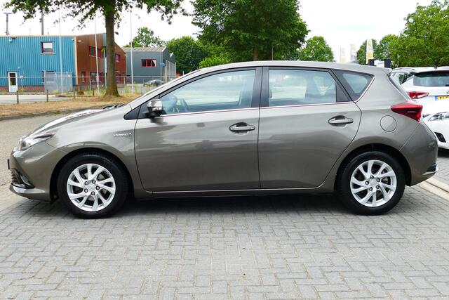 Toyota AURIS 1.8 Hybrid Energy. Navi, Camera, Clima, Cruise, StoelVerw, 16"LMV