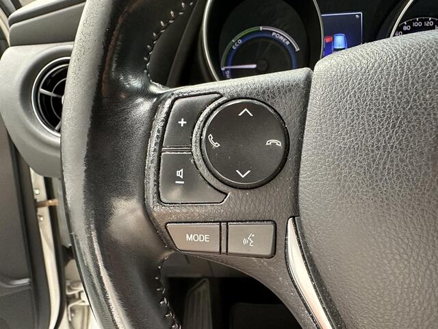 Toyota AURIS Touring Sports 1.8 Hybrid Black Edition Go