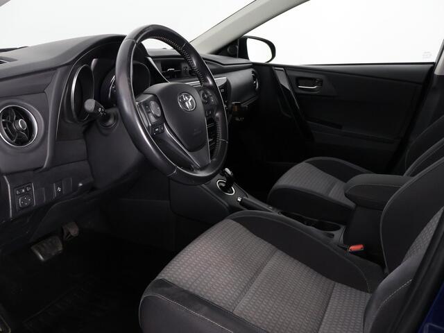 Toyota AURIS 1.8 Hybrid Executive | Navigatie | Sportstoelen | Camera | Lichtmetalen velgen |