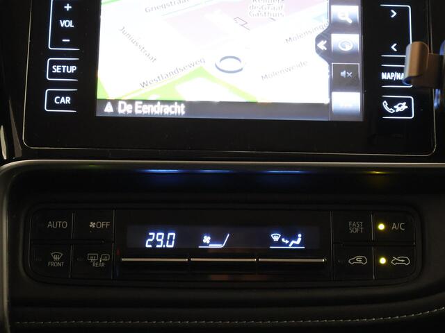Toyota AURIS 1.8 Hybrid Executive | Navigatie | Sportstoelen | Camera | Lichtmetalen velgen |
