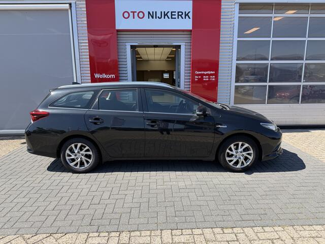 Toyota AURIS Touring Sports 1.8 Hybrid Aspiration *Met trekhaak!*
