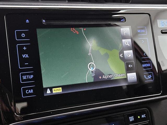 Toyota AURIS 1.8 Hybrid Dynamic Go | Dealer onderhouden | Stoelverwarming | Navigatie | Climate Control | Cruise Control | Achteruitrijcamera | DAB | 17" Velgen |