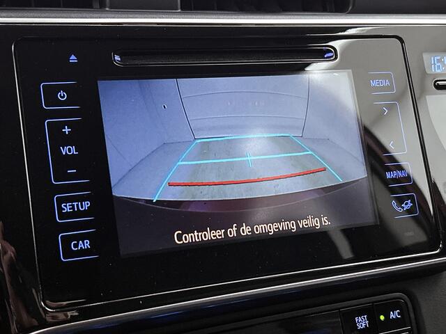 Toyota AURIS 1.8 Hybrid Dynamic Go | Dealer onderhouden | Stoelverwarming | Navigatie | Climate Control | Cruise Control | Achteruitrijcamera | DAB | 17" Velgen |