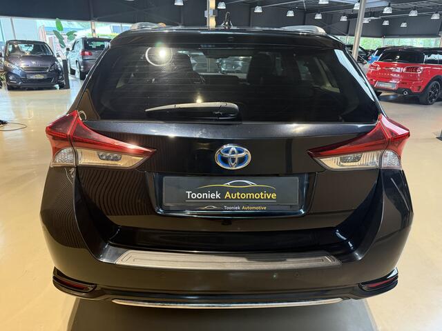 Toyota AURIS Touring Sports 1.8 Hybrid Executive panoramadak | Automaat | Camera