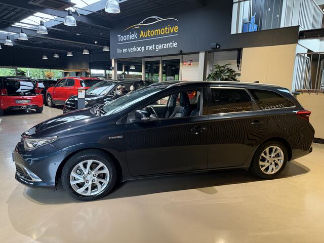 Toyota AURIS Touring Sports 1.8 Hybrid Executive panoramadak | Automaat | Camera