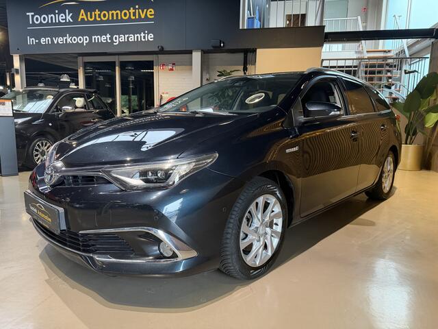 Toyota AURIS Touring Sports 1.8 Hybrid Executive panoramadak | Automaat | Camera