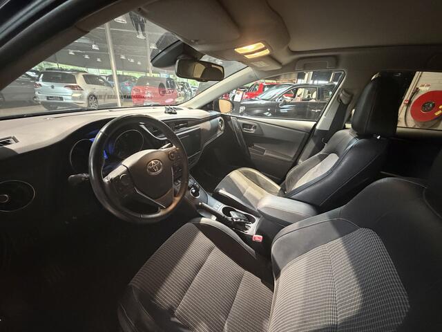 Toyota AURIS Touring Sports 1.8 Hybrid Executive panoramadak | Automaat | Camera