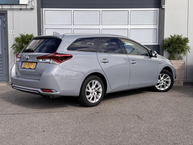 Toyota AURIS 1.8 Hybrid Dynamic Go / NAVI / CRUIS / AIRCO/ GARANTIE /
