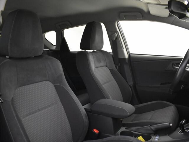 Toyota AURIS 1.8 Hybrid Team D | PDC V+A | Navigatie