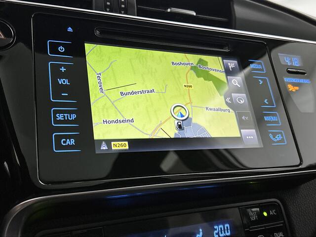 Toyota AURIS Touring Sports 1.8 Hybrid Executive | Panoramadak | Parkeersensoren voor+achter met assistent | Stoelverwarming | Trekhaak | Navigatie | Climate Control |