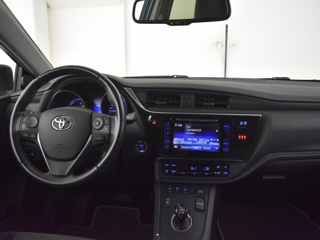 Toyota AURIS Touring Sports 1.8 Hybrid Team D