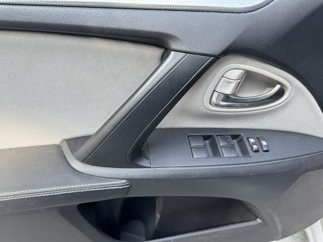 Toyota AVENSIS Touring Sports 1.8 VVT-i 147pk H6 Aspiration Navigatie Climate Control Trekhaak Camera