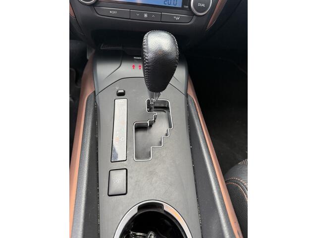 Toyota AVENSIS Touring Sports 1.8 VVT-i Lease Pro