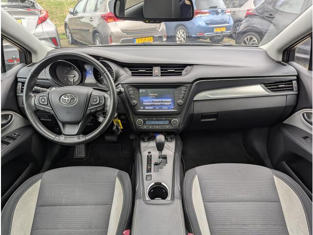 Toyota AVENSIS Touring Sports 1.8 VVT-i Executive Business Premium | Automaat | Afn. Trekhaak | Pano | Stoelverw. | LED | Camera | Lane assist