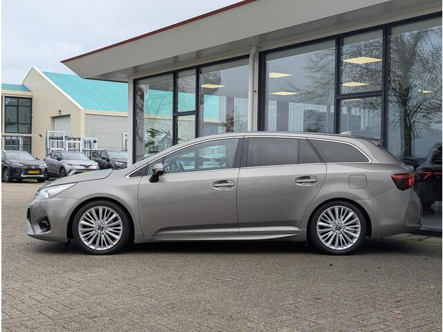 Toyota AVENSIS Touring Sports 1.8 VVT-i Executive Business Premium | Automaat | Afn. Trekhaak | Pano | Stoelverw. | LED | Camera | Lane assist
