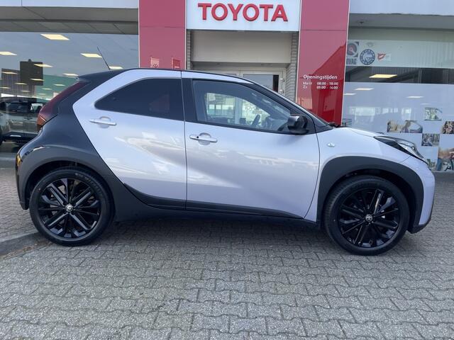 Toyota AYGO 1.0 VVT-i MT JBL | Leder | Stoelverwarming | Premium Audio
