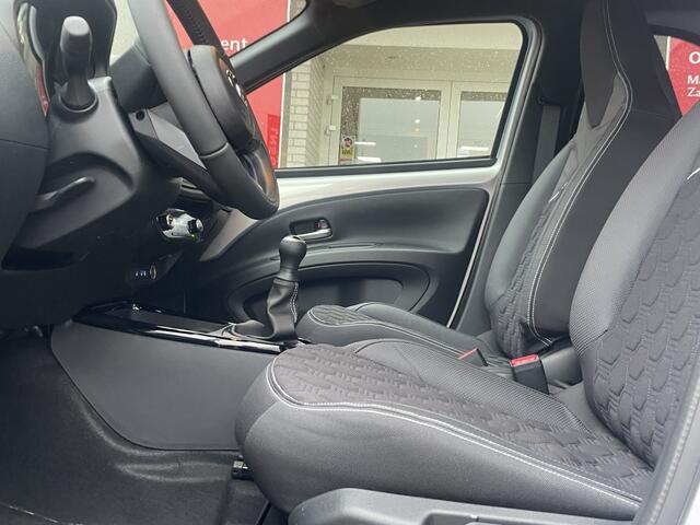 Toyota AYGO 1.0 VVT-i MT JBL | Leder | Stoelverwarming | Premium Audio