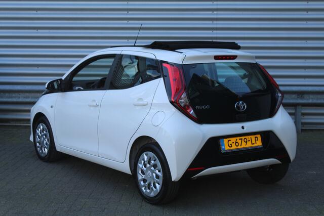 Toyota AYGO 1.0 VVT-i 73pk x-play limited Cabrio NL-Auto NAP 10 jaar Garantie Airco Camera Carplay 1e Eigenaar