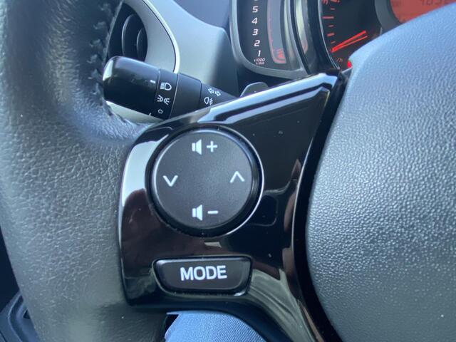Toyota AYGO 1.0 VVT-i x-play AUTOMAAT