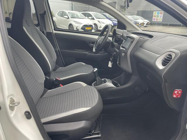 Toyota AYGO 1.0 VVT-i x-cite